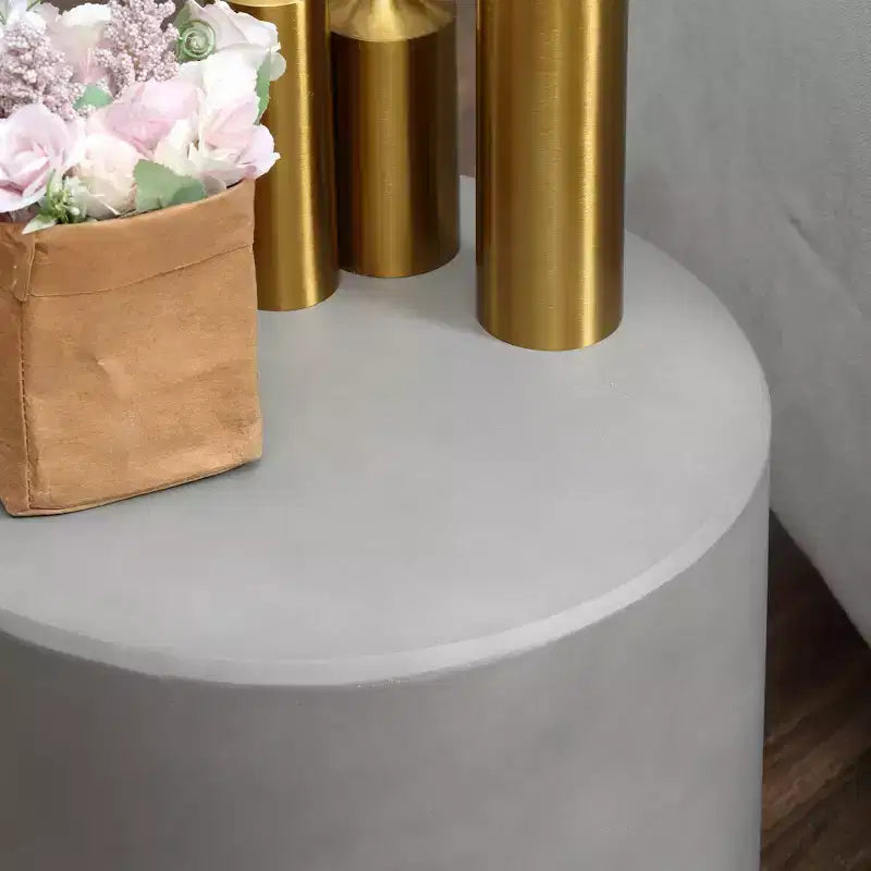 Round Concrete Finish Accent Side Table | 14.5" | 198 lb | Indoor & Outdoor