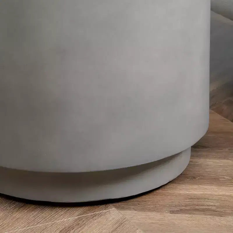 Round Concrete Finish Accent Side Table | 14.5" | 198 lb | Indoor & Outdoor